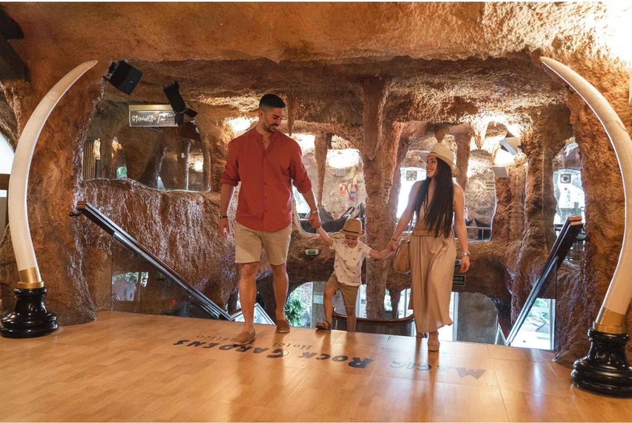 מלון בנידורם Magic Aqua Rock Gardens מראה חיצוני תמונה